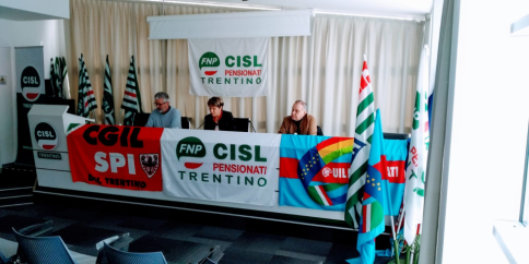 GIOVEDì 25.11.2021 PALAZZO DELLA REGIONE SINDACATI PENSIONATI IN ASSEMBLEA UNITARIA