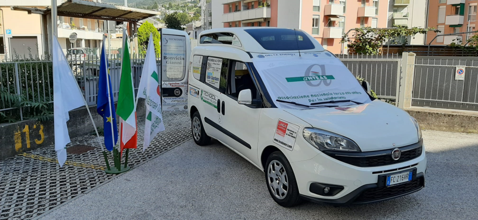 imm_4352_auto-attrezzata-anteas-30.9.2020.jpg